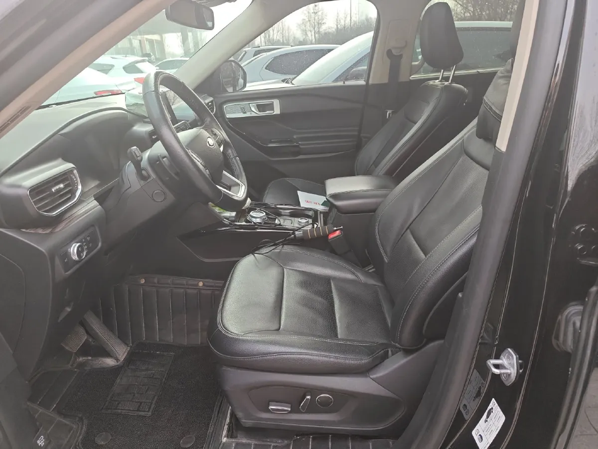 2020 Ford Explorer 2.3T 276HP L4 10AT,autocango,china used car exporter,china ev exporter,chinese used car exporter,chinese used ev exporter