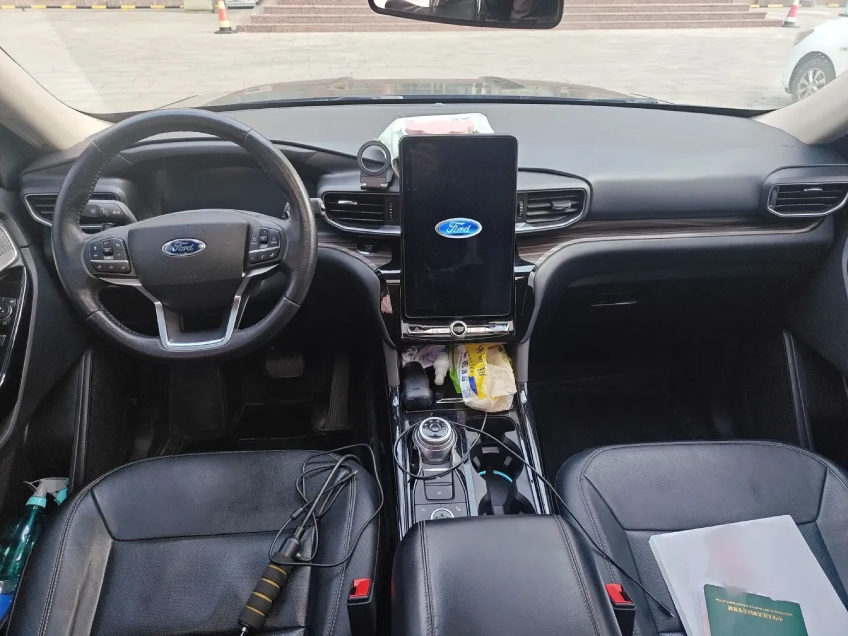 2020 Ford Explorer 2.3T 276HP L4 10AT,autocango,china used car exporter,china ev exporter,chinese used car exporter,chinese used ev exporter