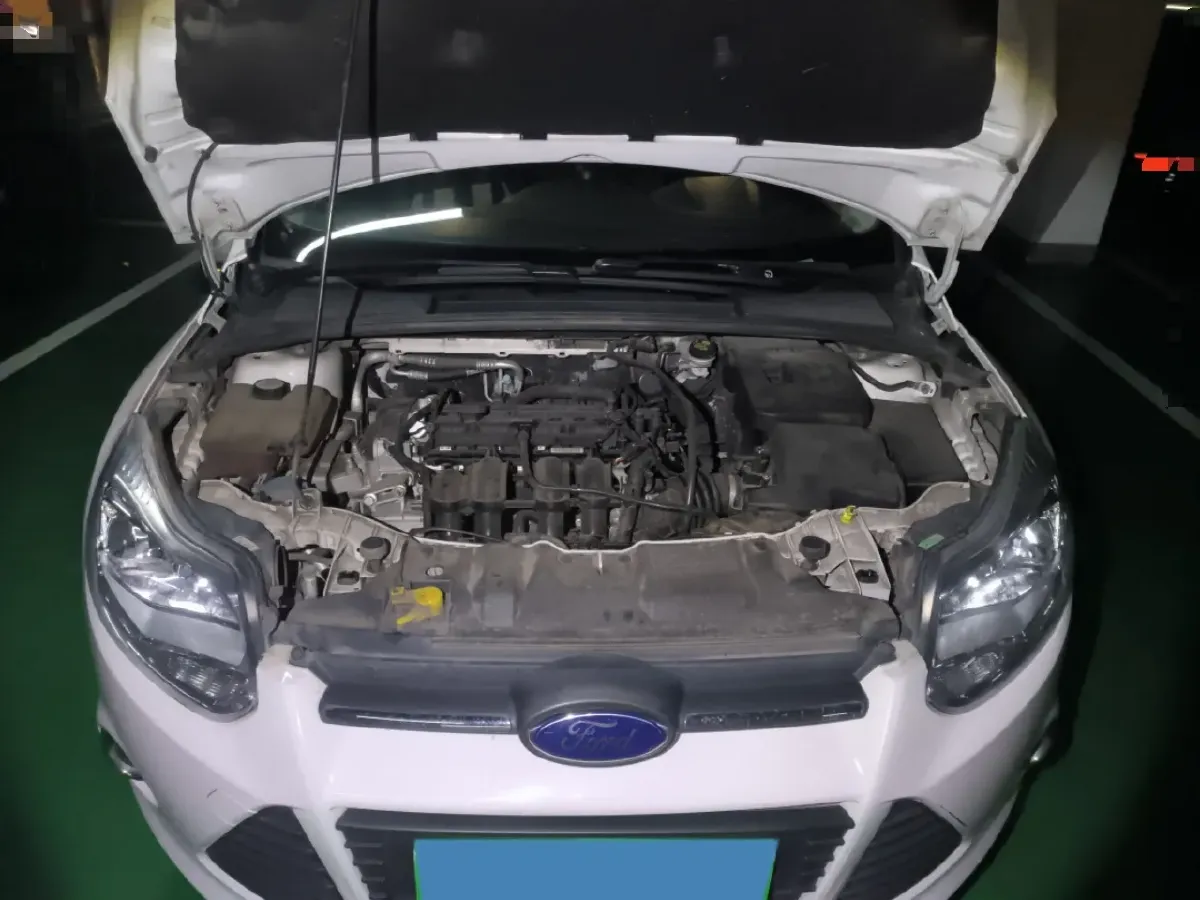 2012 Ford Focus 1.6L 125HP L4 5MT,autocango,china used car exporter,china ev exporter,chinese used car exporter,chinese used ev exporter