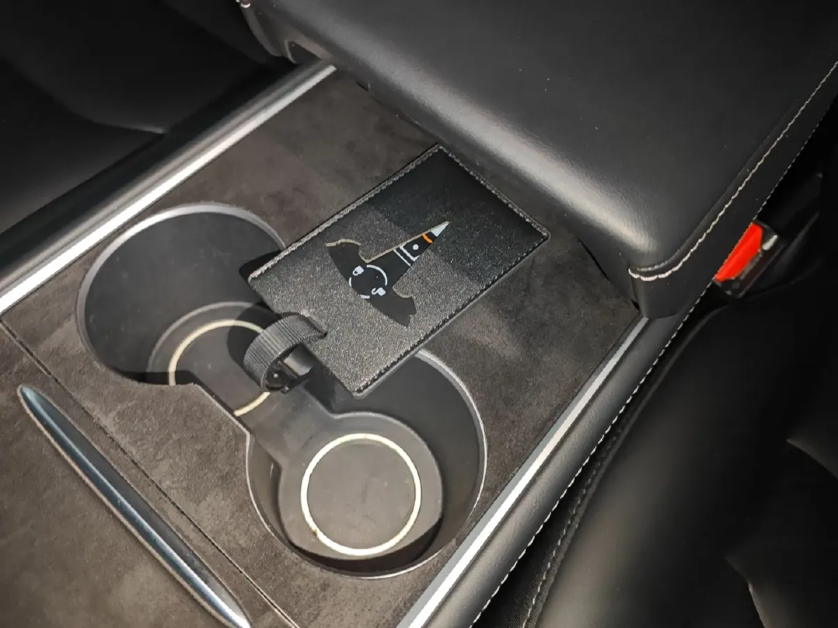 2022 Tesla Model Y BEV 60KWH,autocango,china used car exporter,china ev exporter,chinese used car exporter,chinese used ev exporter