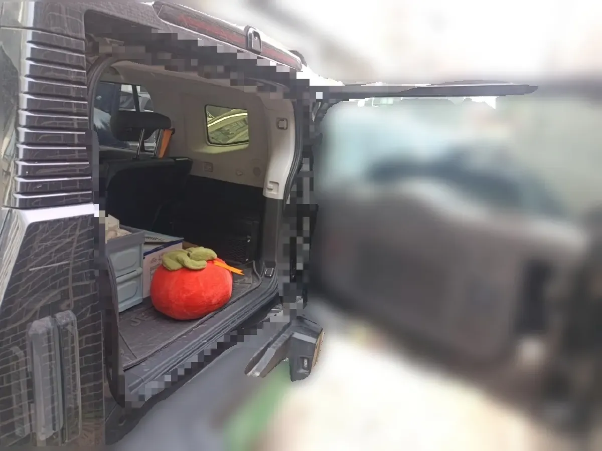 2024 Jetour ShanHai TravellerC-DM 1.5T 156HP L4 3DHT PHEV 26.7KWH,autocango,china used car exporter,china ev exporter,chinese used car exporter,chinese used ev exporter