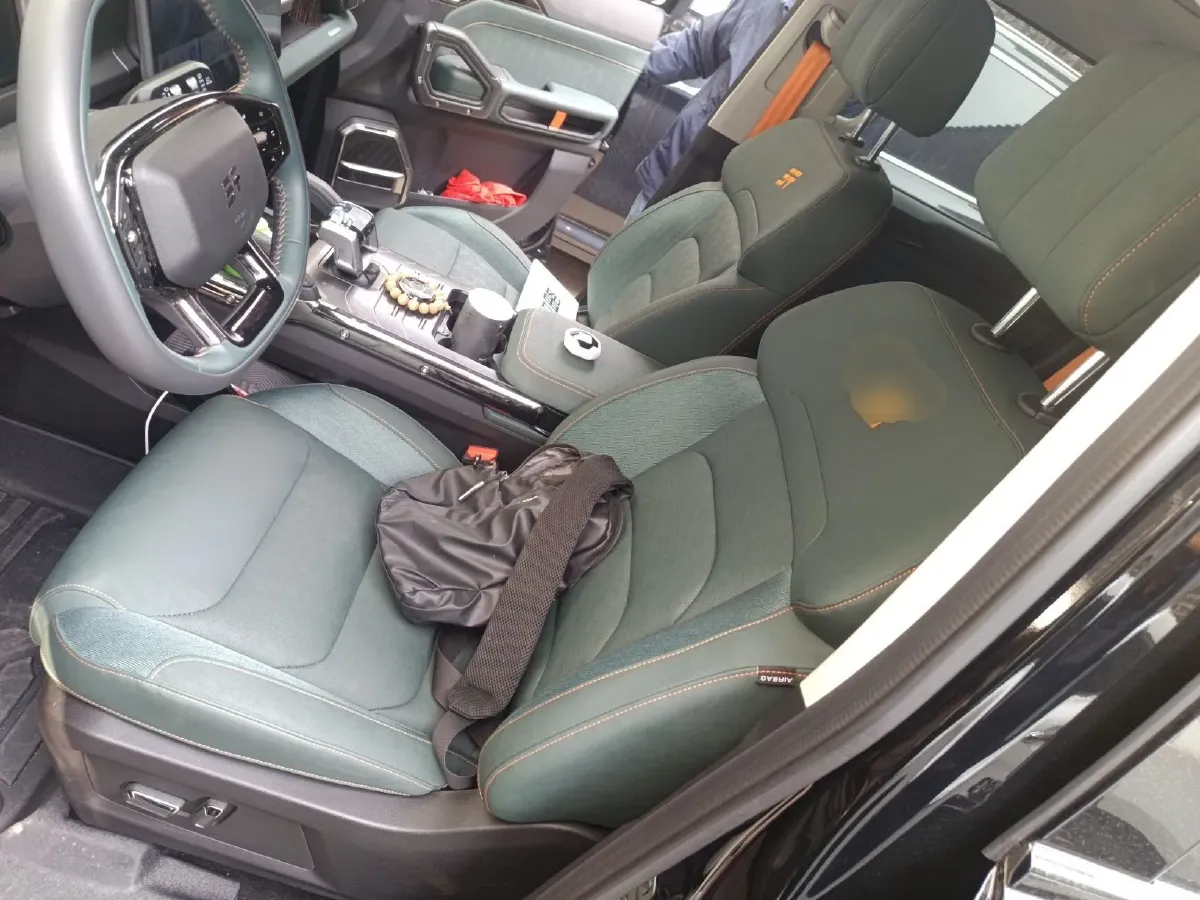 2024 Jetour ShanHai TravellerC-DM 1.5T 156HP L4 3DHT PHEV 26.7KWH,autocango,china used car exporter,china ev exporter,chinese used car exporter,chinese used ev exporter