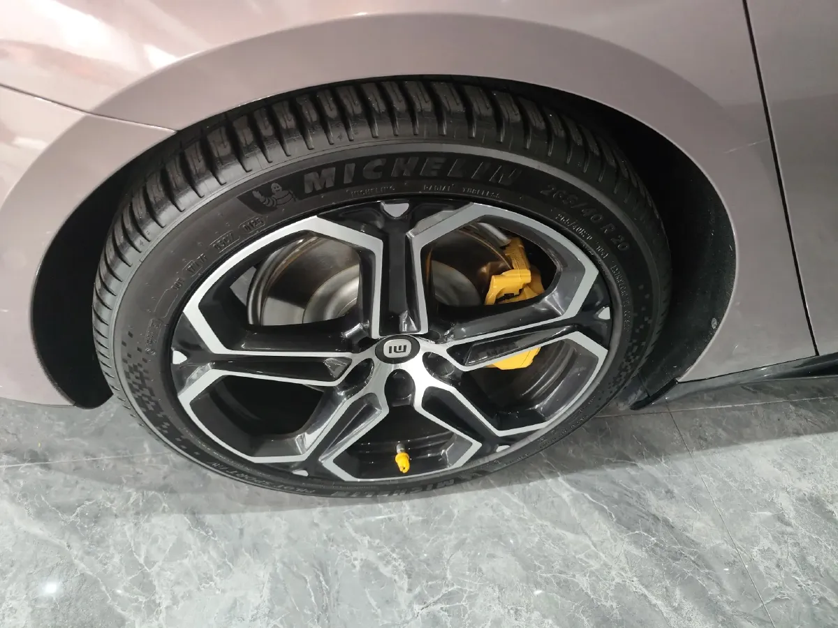 2024 MI SU7 BEV 101KWH,autocango,china used car exporter,china ev exporter,chinese used car exporter,chinese used ev exporter