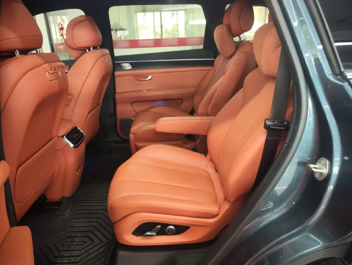 2024 AITO AITO M7 1.5T 152HP L4 REEV 42KWH,autocango,china used car exporter,china ev exporter,chinese used car exporter,chinese used ev exporter