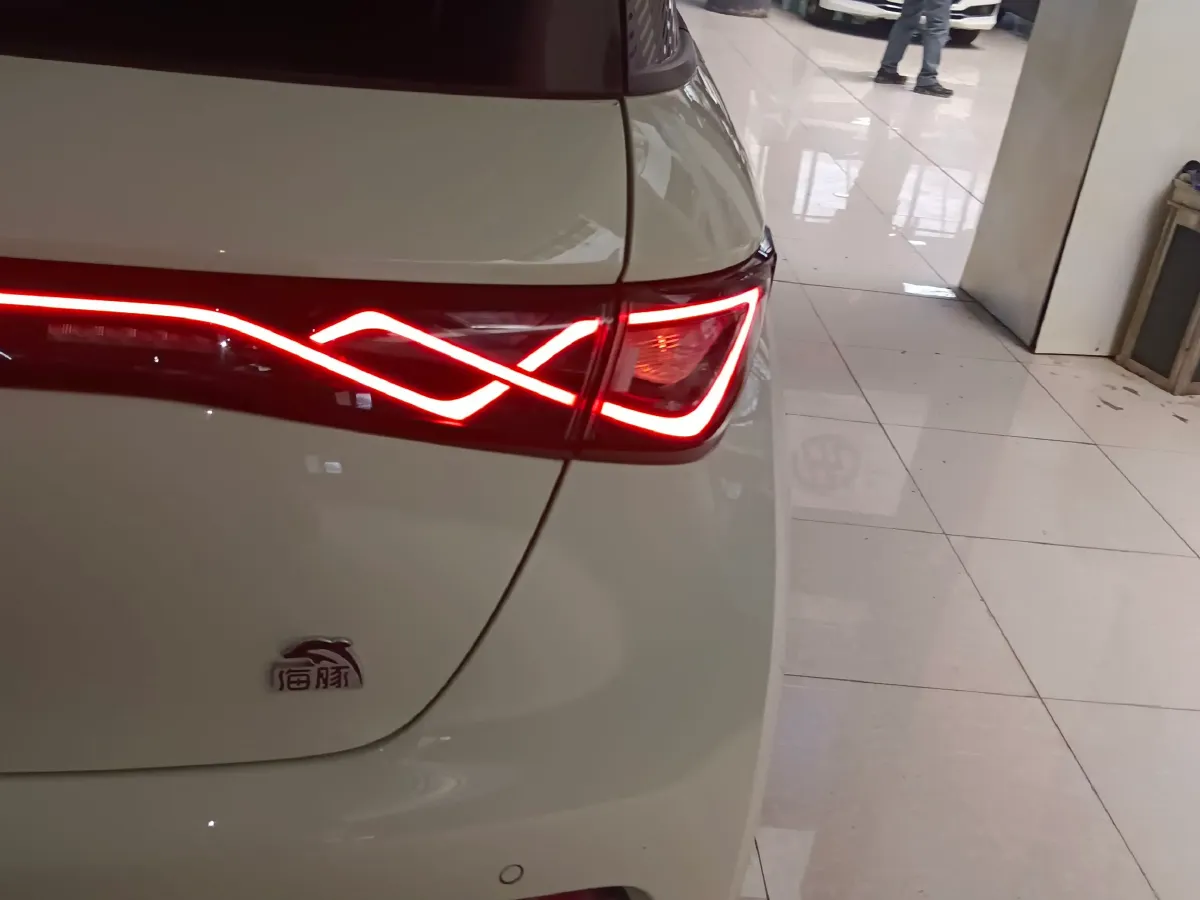 2023 BYD Dolphin BEV 44.928KWH,autocango,china used car exporter,china ev exporter,chinese used car exporter,chinese used ev exporter