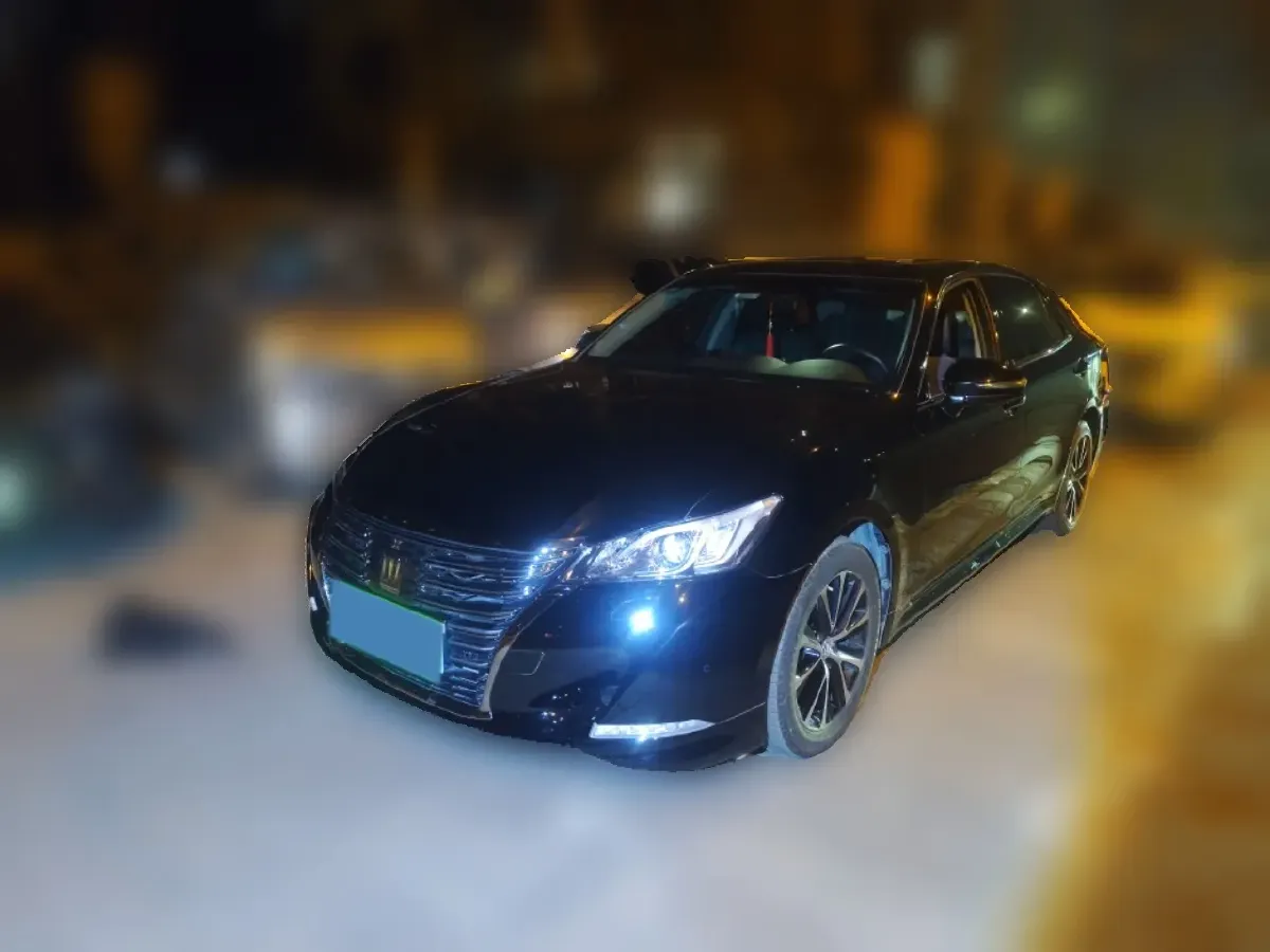 2018 Toyota Crown 2.0T 235HP L4 8AT,autocango,china used car exporter,china ev exporter,chinese used car exporter,chinese used ev exporter