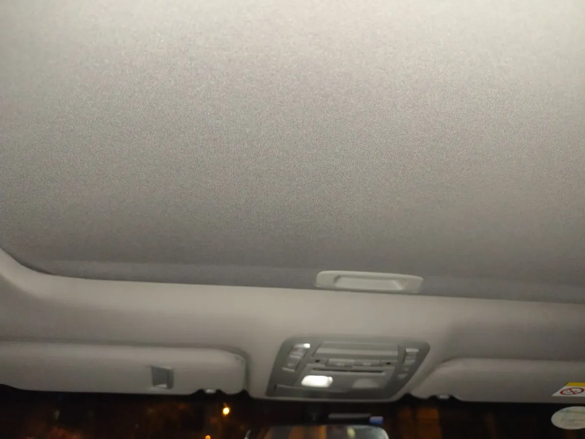 2018 Toyota Crown 2.0T 235HP L4 8AT,autocango,china used car exporter,china ev exporter,chinese used car exporter,chinese used ev exporter