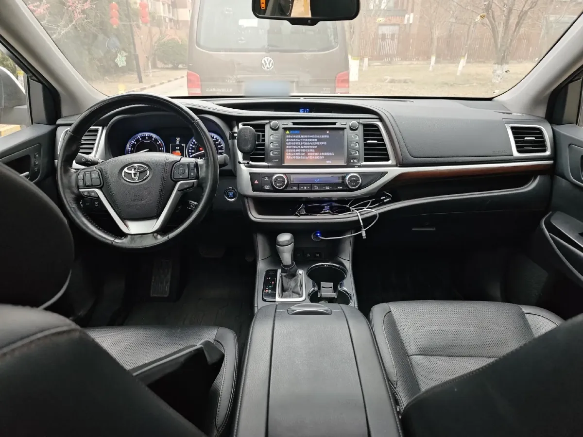 2017 Toyota Highlander 2.0T 220HP L4 6AT,autocango,china used car exporter,china ev exporter,chinese used car exporter,chinese used ev exporter