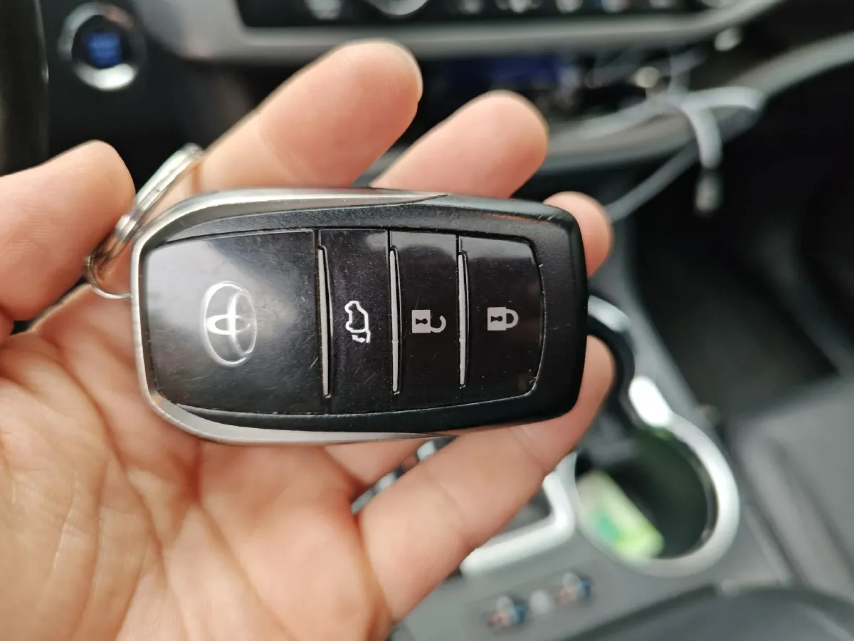 2017 Toyota Highlander 2.0T 220HP L4 6AT,autocango,china used car exporter,china ev exporter,chinese used car exporter,chinese used ev exporter