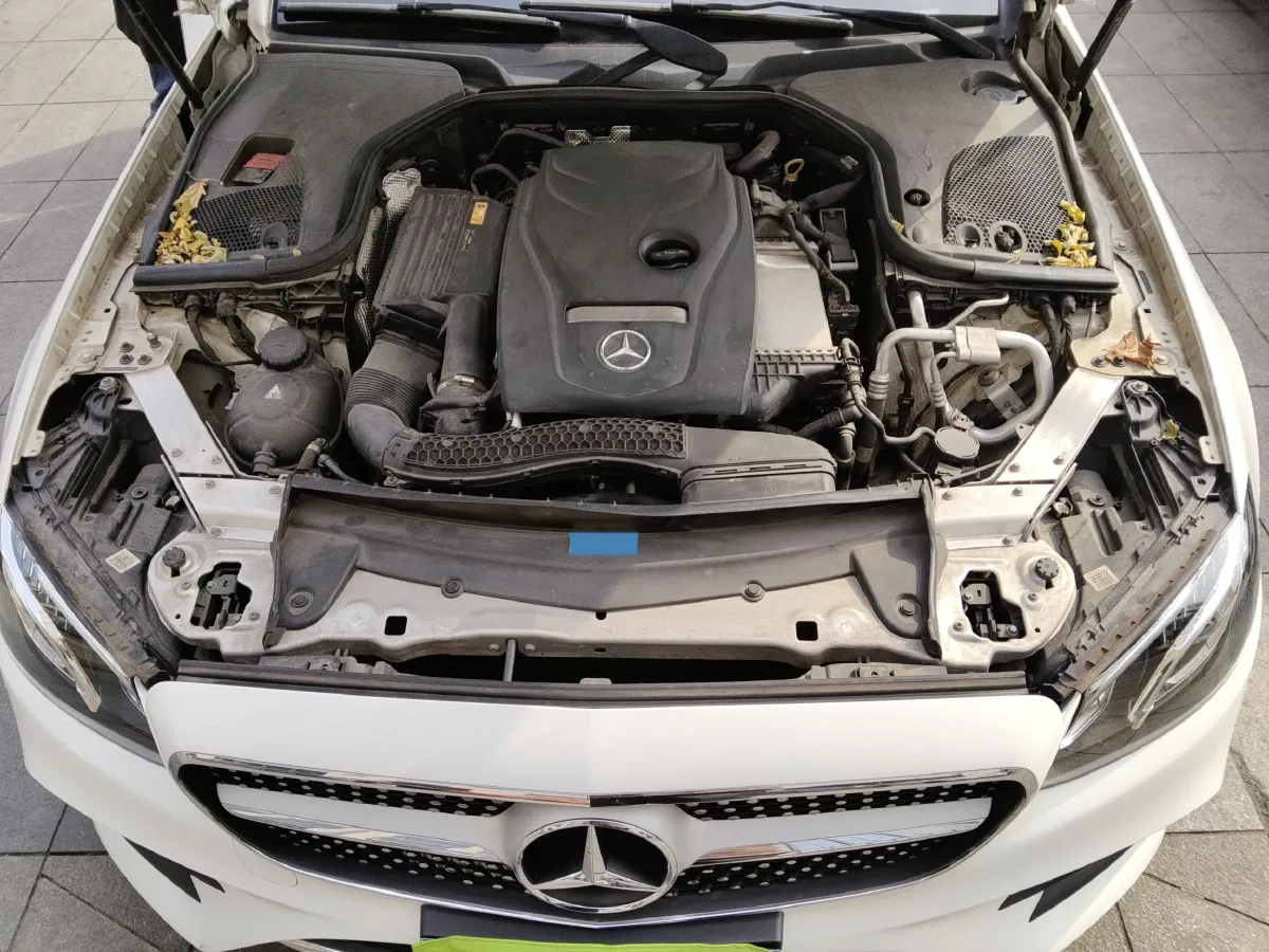 2017 Mercedes-Benz E Class 2.0T 184HP L4 9AT,autocango,china used car exporter,china ev exporter,chinese used car exporter,chinese used ev exporter