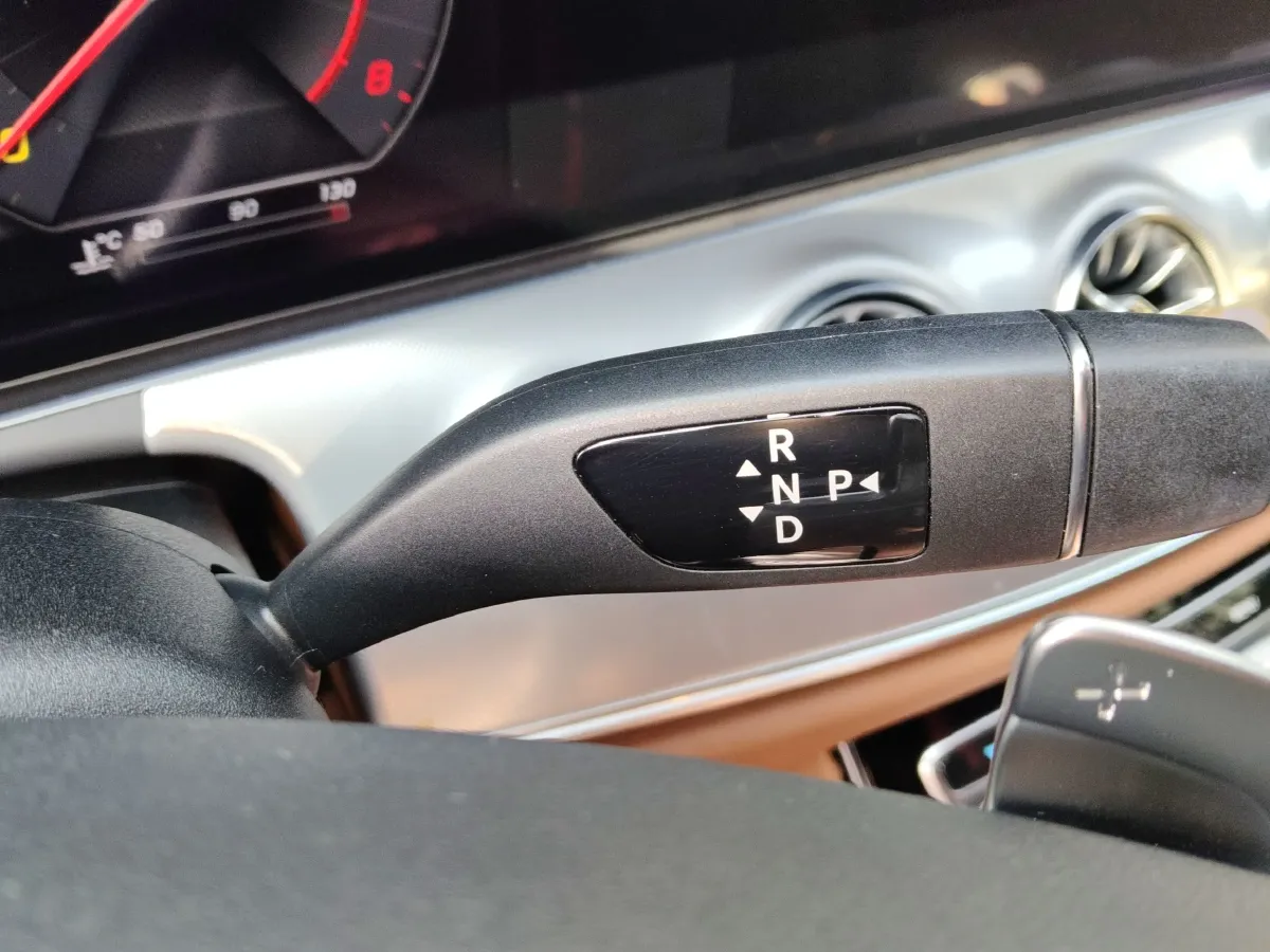 2017 Mercedes-Benz E Class 2.0T 184HP L4 9AT,autocango,china used car exporter,china ev exporter,chinese used car exporter,chinese used ev exporter