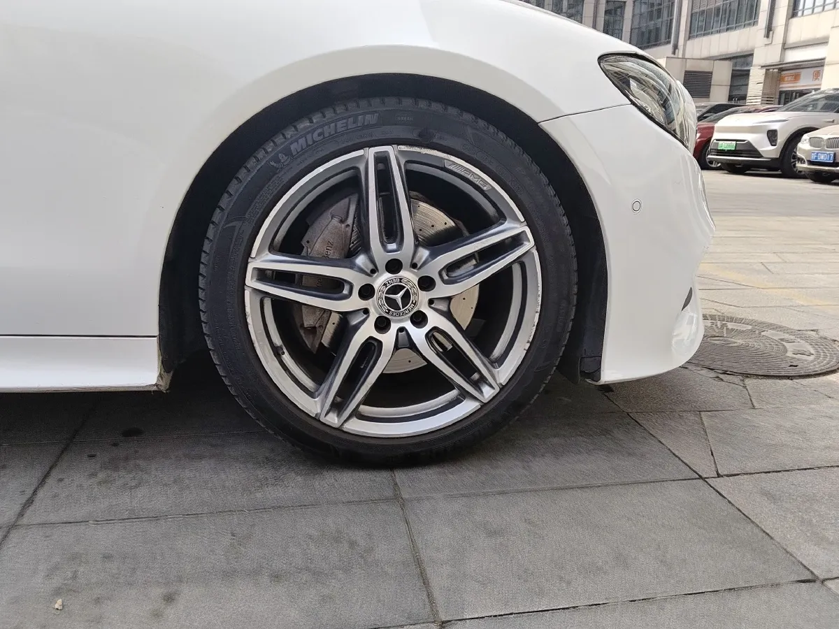 2017 Mercedes-Benz E Class 2.0T 184HP L4 9AT,autocango,china used car exporter,china ev exporter,chinese used car exporter,chinese used ev exporter