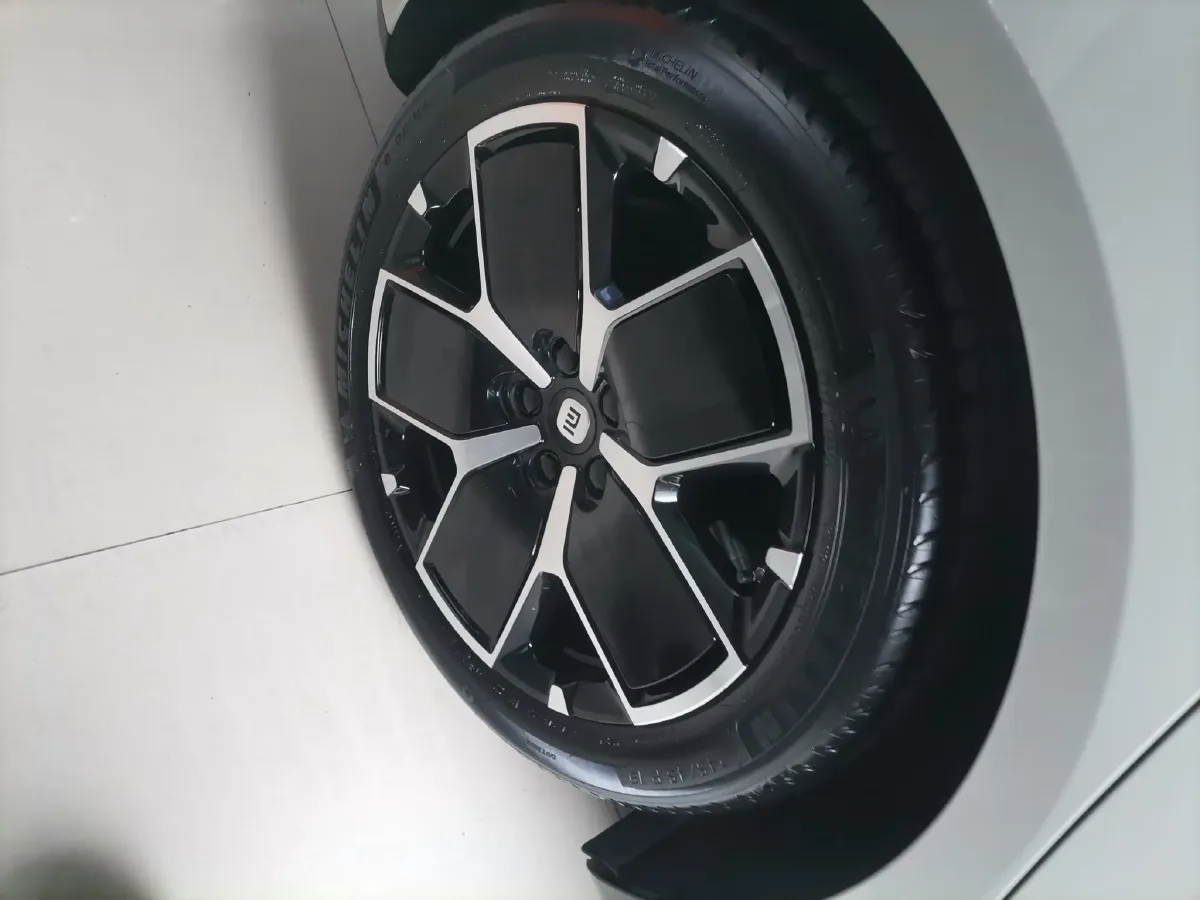 2024 MI SU7 BEV 73.6KWH,autocango,china used car exporter,china ev exporter,chinese used car exporter,chinese used ev exporter