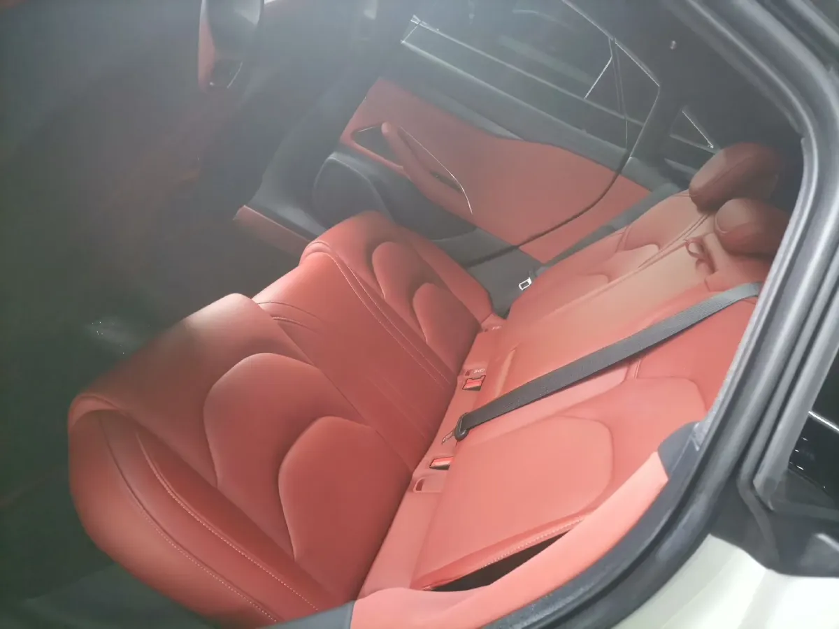 2024 MI SU7 BEV 73.6KWH,autocango,china used car exporter,china ev exporter,chinese used car exporter,chinese used ev exporter