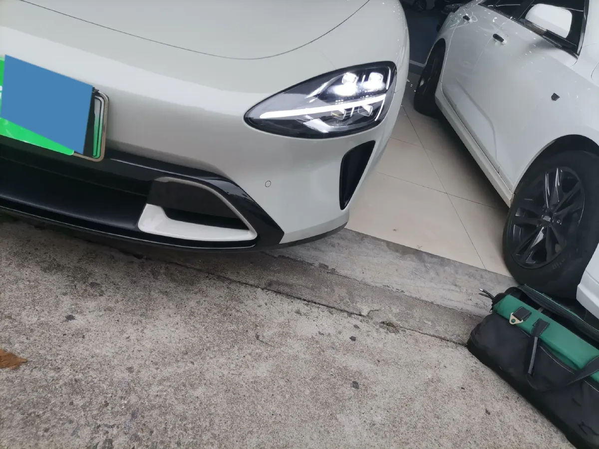 2024 MI SU7 BEV 73.6KWH,autocango,china used car exporter,china ev exporter,chinese used car exporter,chinese used ev exporter