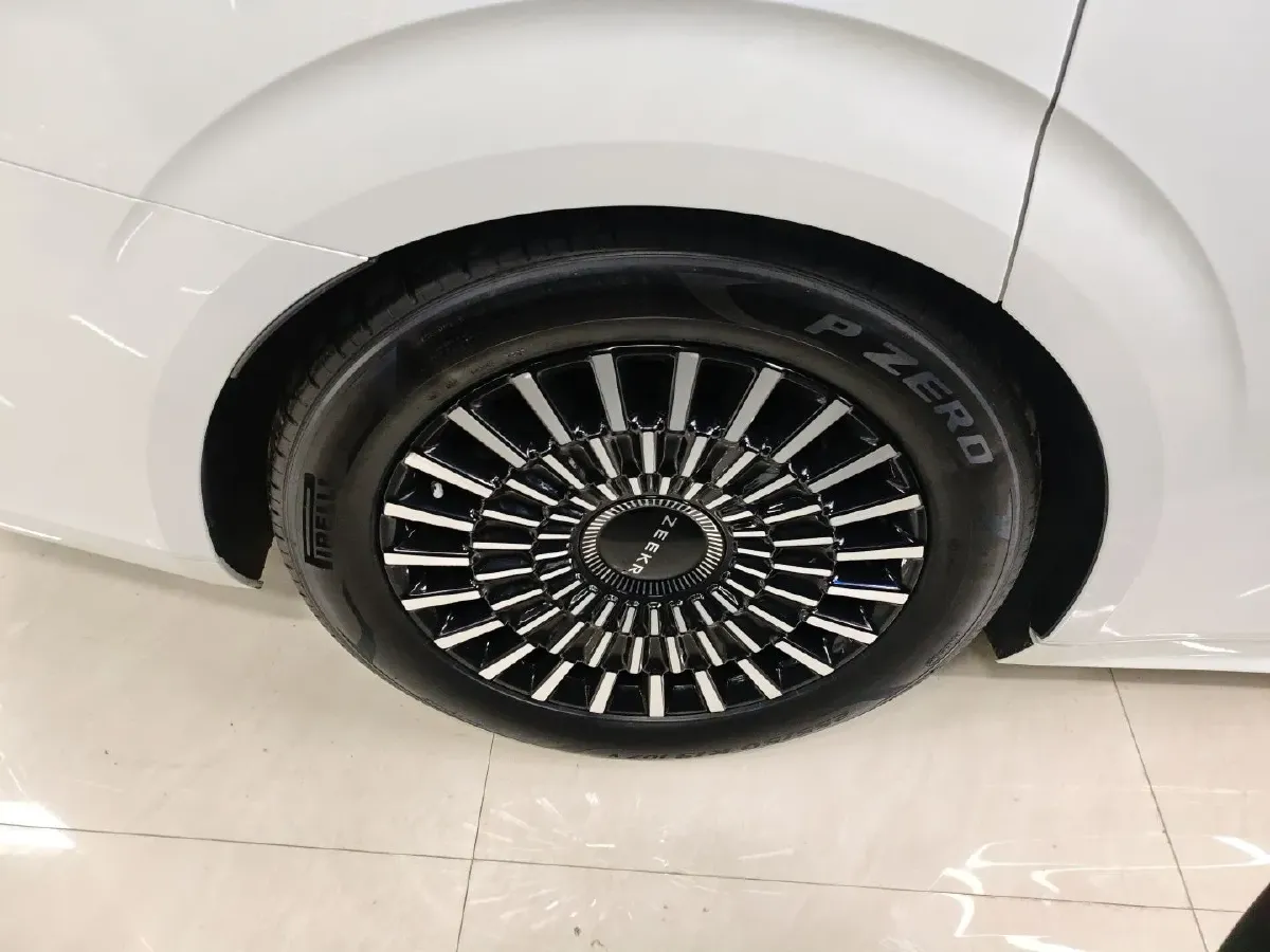 2022 Zeekr 009 BEV 116KWH,autocango,china used car exporter,china ev exporter,chinese used car exporter,chinese used ev exporter