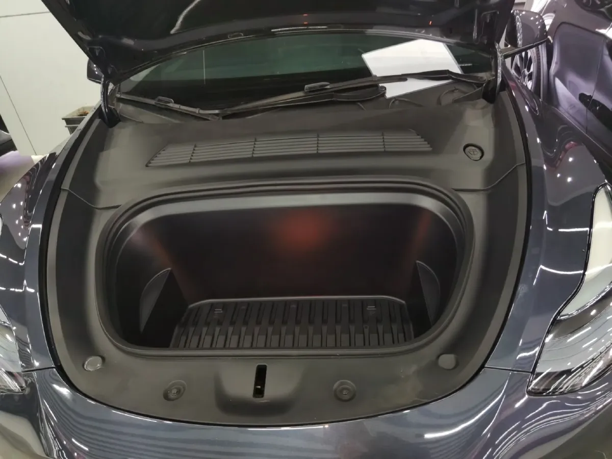 2024 Tesla Model Y BEV 60KWH,autocango,china used car exporter,china ev exporter,chinese used car exporter,chinese used ev exporter