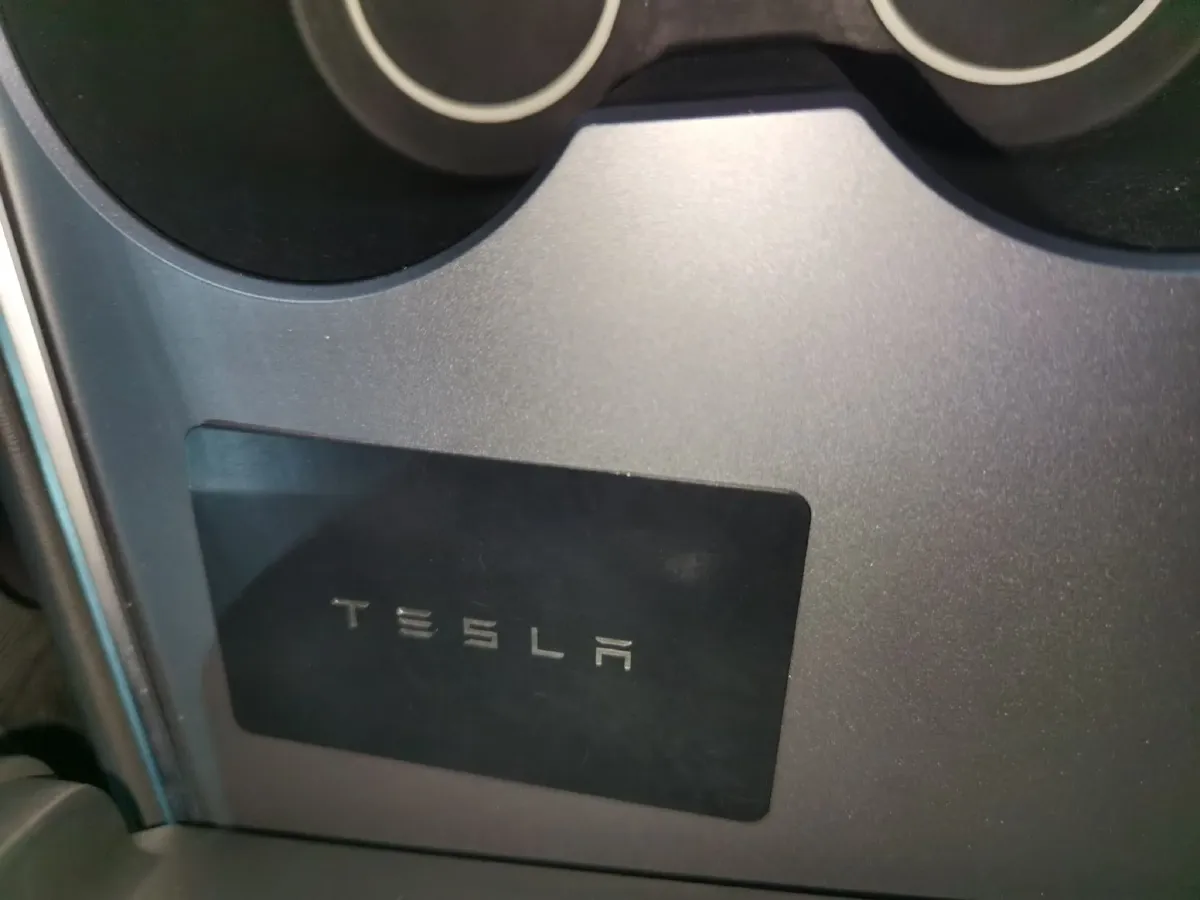 2024 Tesla Model Y BEV 60KWH,autocango,china used car exporter,china ev exporter,chinese used car exporter,chinese used ev exporter