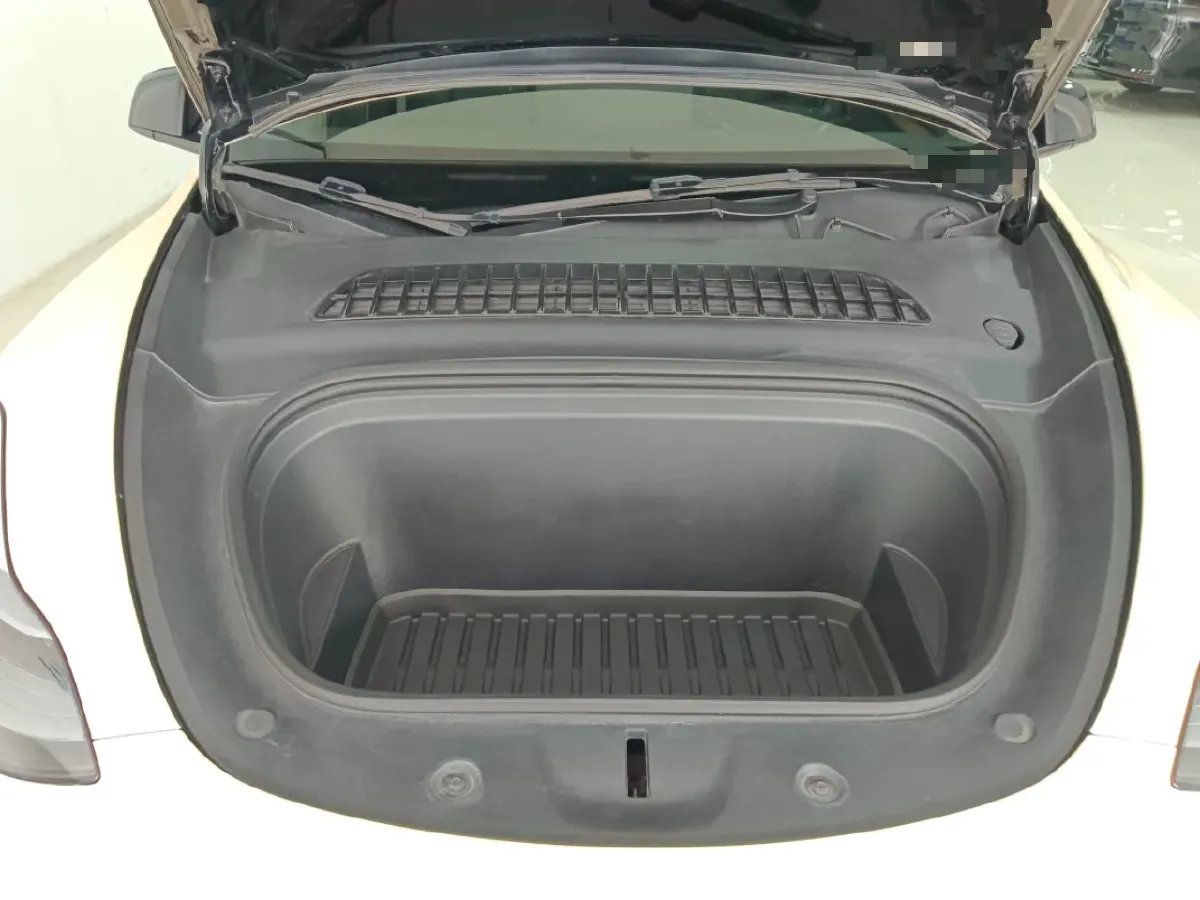 2022 Tesla Model Y BEV 60KWH,autocango,china used car exporter,china ev exporter,chinese used car exporter,chinese used ev exporter