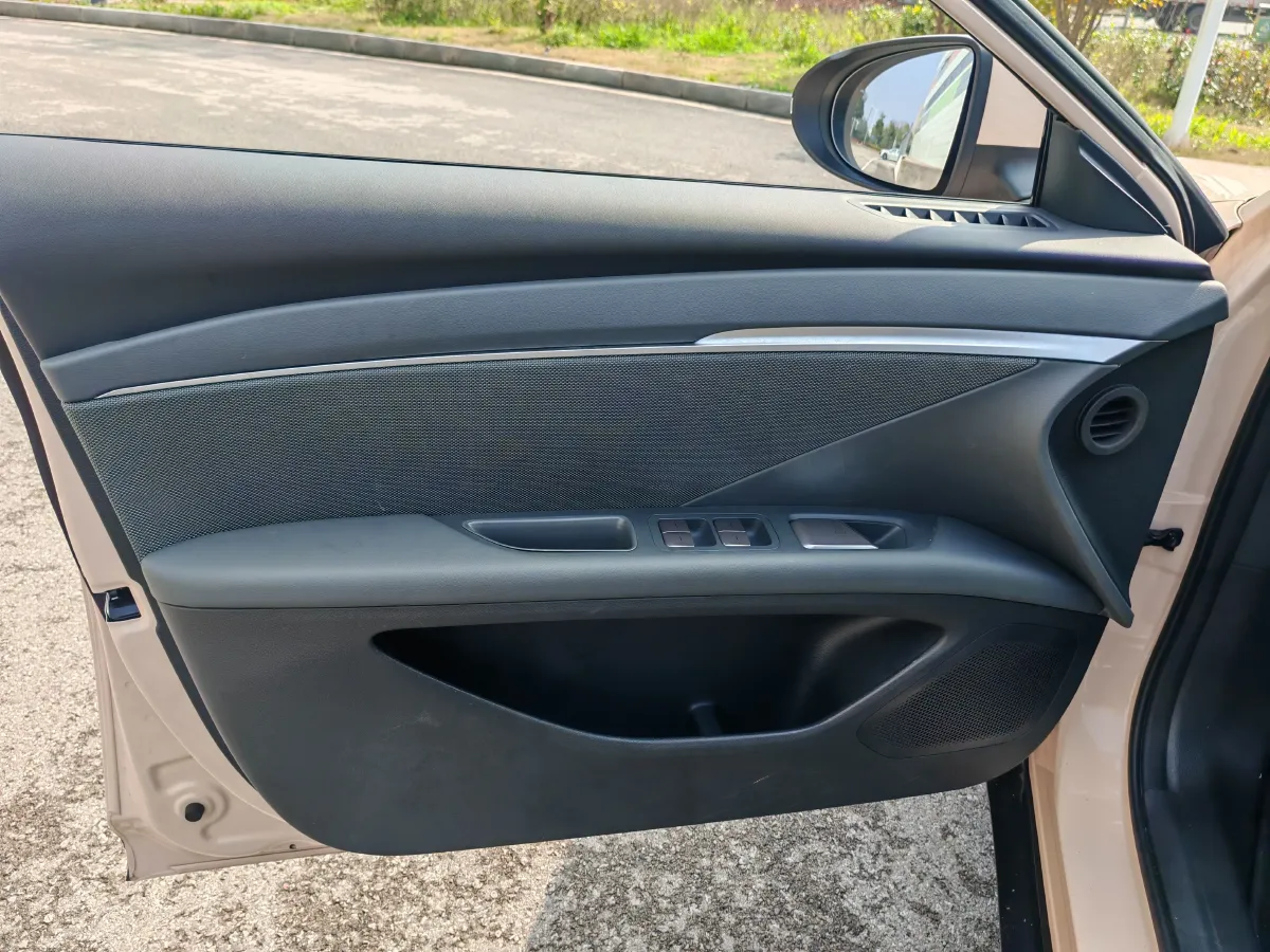 2024 Xpeng MONA M03 BEV 62.2KWH,autocango,china used car exporter,china ev exporter,chinese used car exporter,chinese used ev exporter