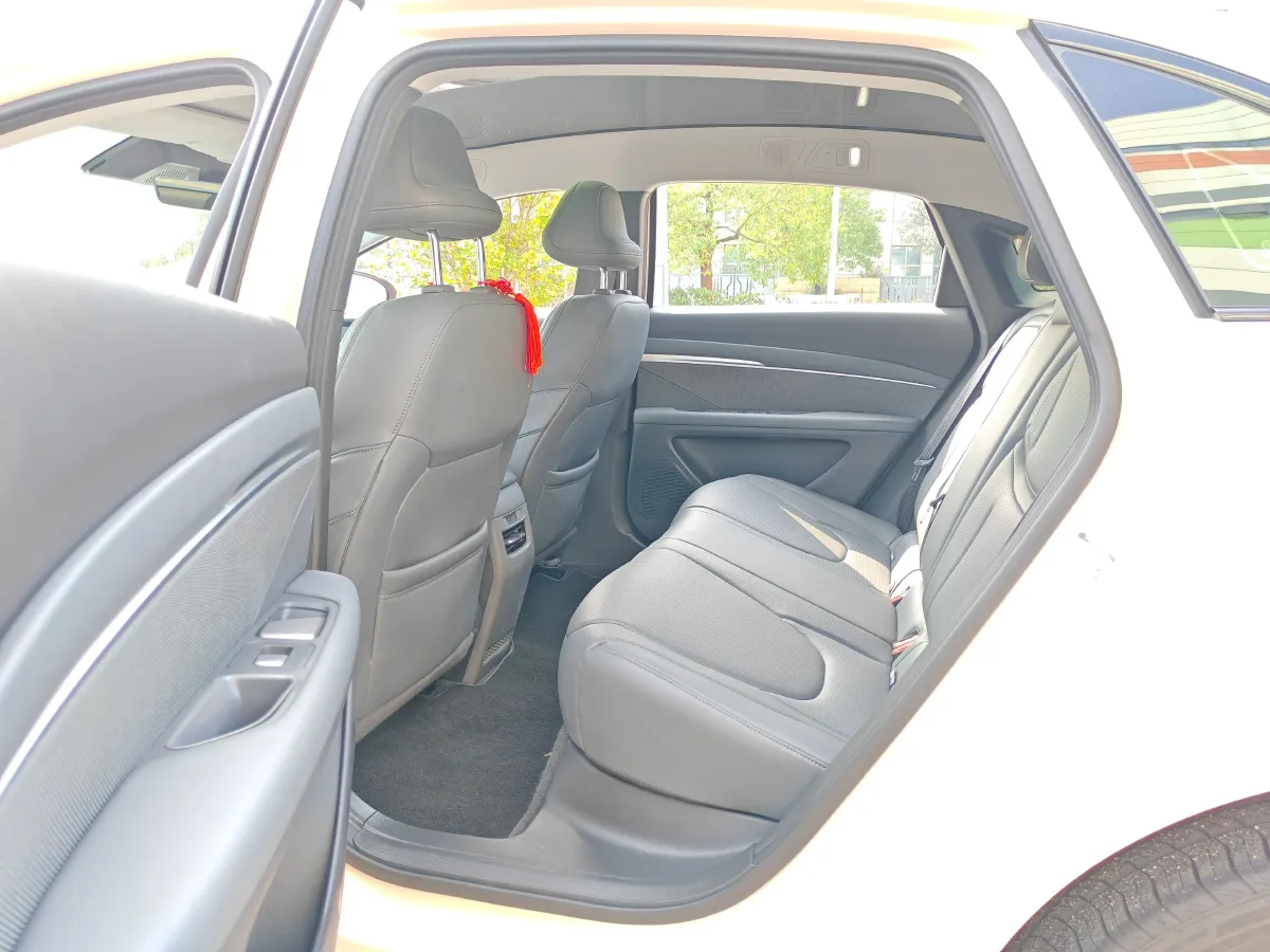 2024 Xpeng MONA M03 BEV 62.2KWH,autocango,china used car exporter,china ev exporter,chinese used car exporter,chinese used ev exporter