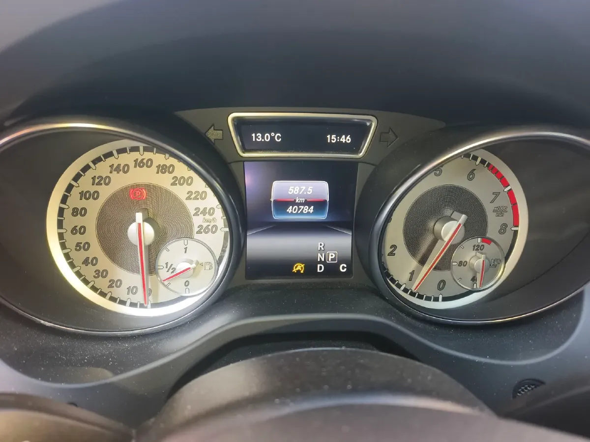 2016 Mercedes-Benz GLA Class 1.6T 156HP L4 7DCT,autocango,china used car exporter,china ev exporter,chinese used car exporter,chinese used ev exporter