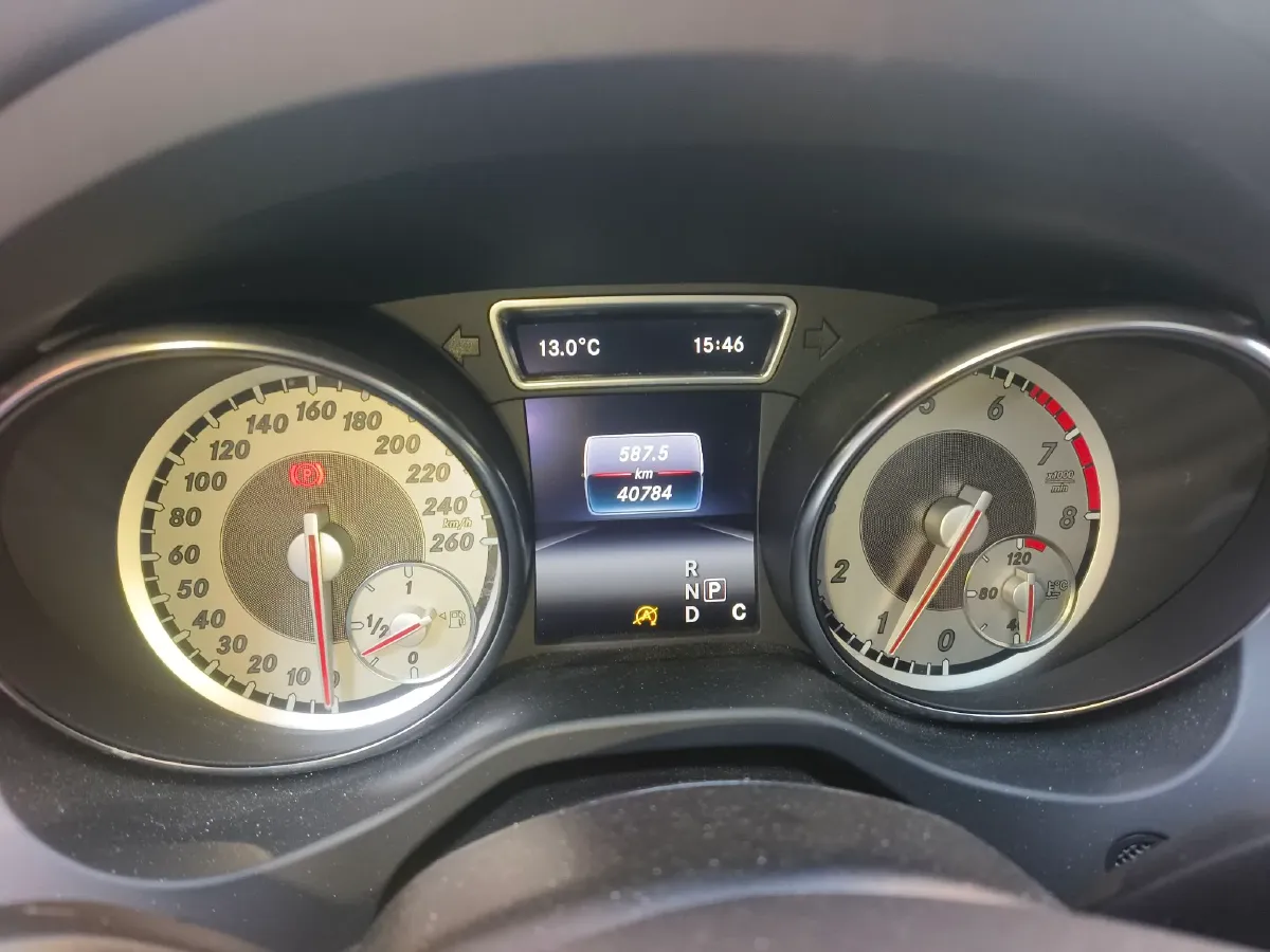 2016 Mercedes-Benz GLA Class 1.6T 156HP L4 7DCT,autocango,china used car exporter,china ev exporter,chinese used car exporter,chinese used ev exporter