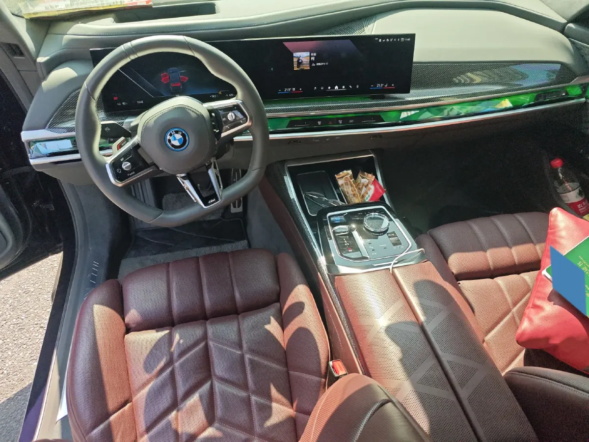 2023 BMW i7 BEV 105.7KWH,autocango,china used car exporter,china ev exporter,chinese used car exporter,chinese used ev exporter