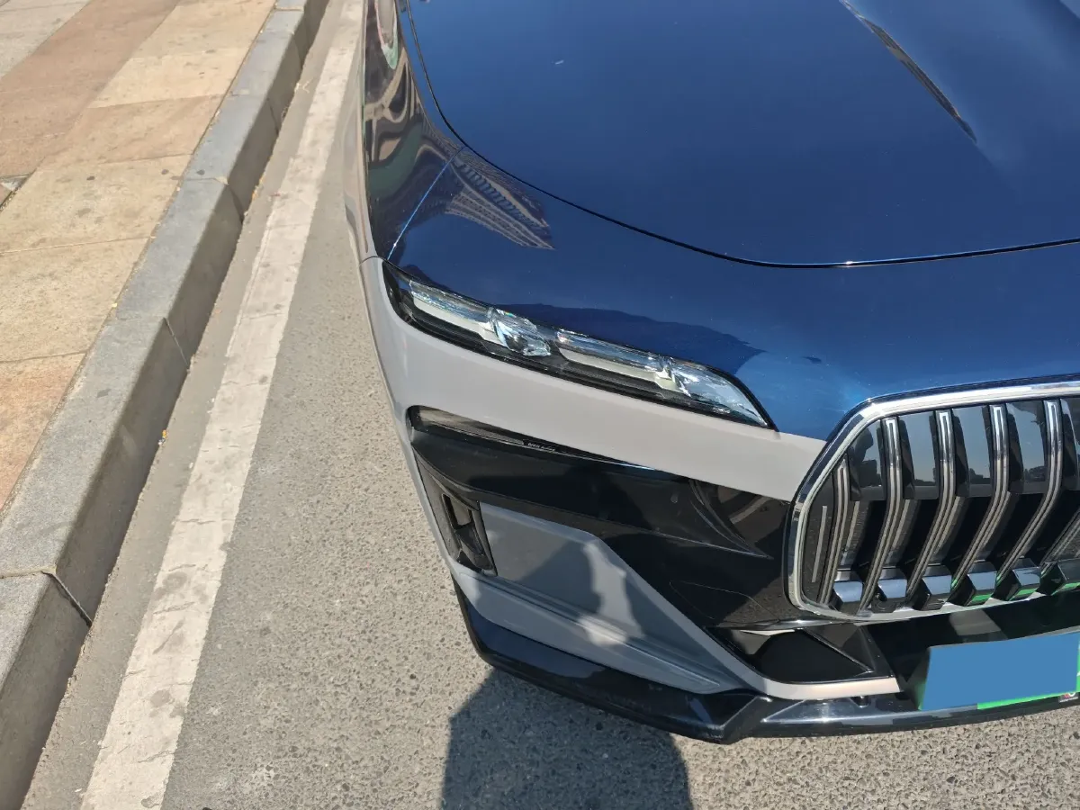 2023 BMW i7 BEV 105.7KWH,autocango,china used car exporter,china ev exporter,chinese used car exporter,chinese used ev exporter