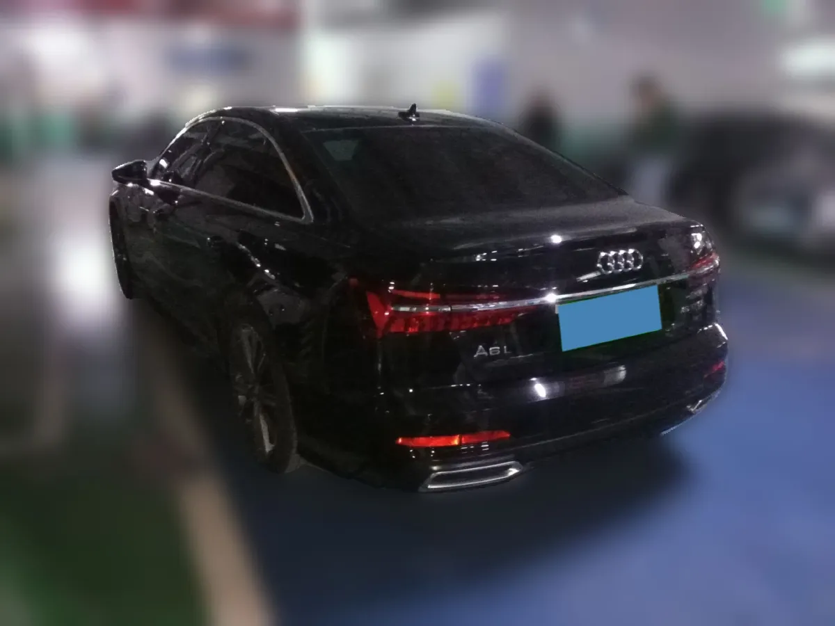 2021 Audi A6L 2.0T 224HP L4 7DCT,autocango,china used car exporter,china ev exporter,chinese used car exporter,chinese used ev exporter