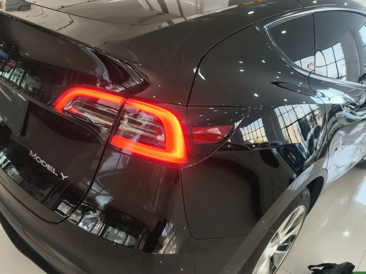 2022 Tesla Model Y BEV 60KWH,autocango,china used car exporter,china ev exporter,chinese used car exporter,chinese used ev exporter