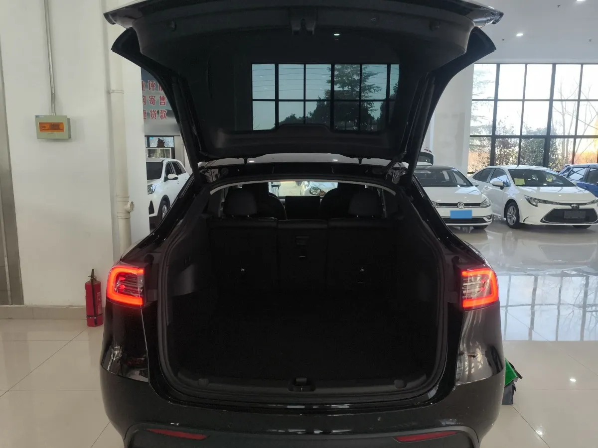 2022 Tesla Model Y BEV 60KWH,autocango,china used car exporter,china ev exporter,chinese used car exporter,chinese used ev exporter