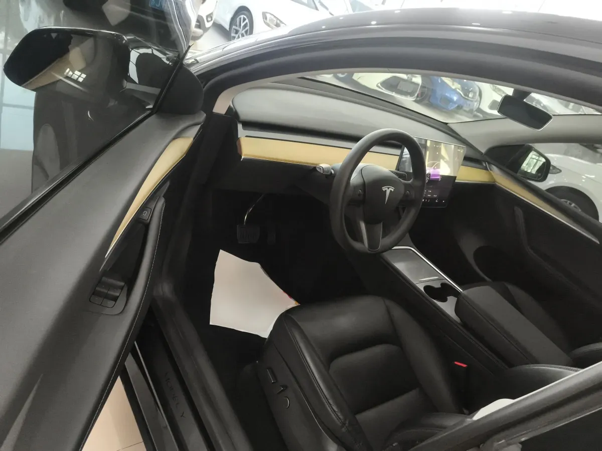 2022 Tesla Model Y BEV 60KWH,autocango,china used car exporter,china ev exporter,chinese used car exporter,chinese used ev exporter