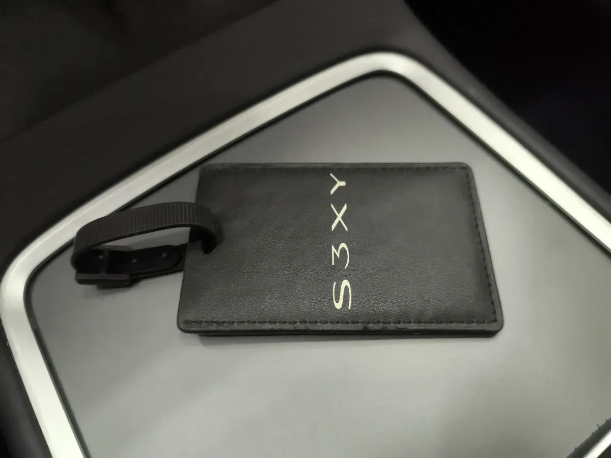 2022 Tesla Model Y BEV 60KWH,autocango,china used car exporter,china ev exporter,chinese used car exporter,chinese used ev exporter