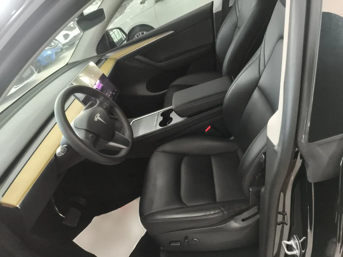 2022 Tesla Model Y BEV 60KWH,autocango,china used car exporter,china ev exporter,chinese used car exporter,chinese used ev exporter