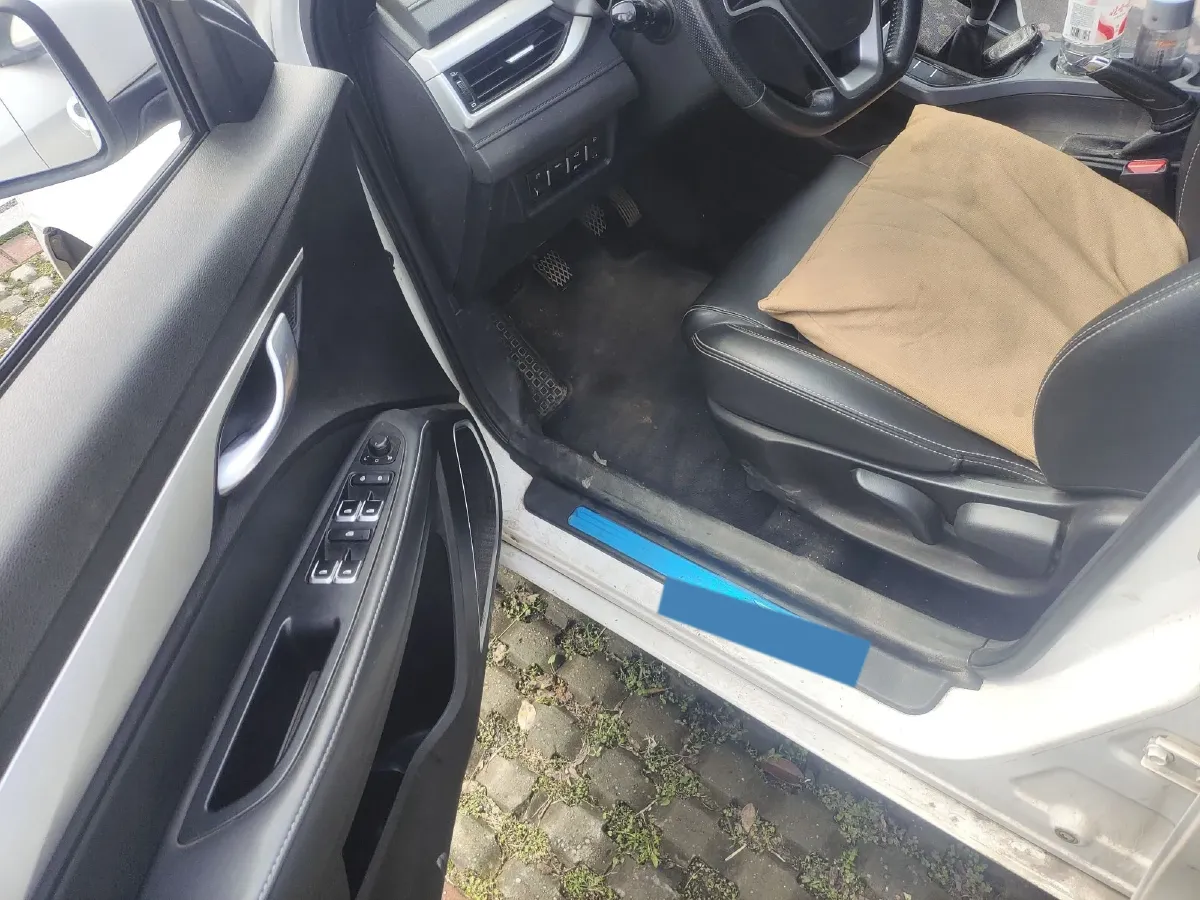 2018 Haval H2s 1.5T 150HP L4 6MT,autocango,china used car exporter,china ev exporter,chinese used car exporter,chinese used ev exporter