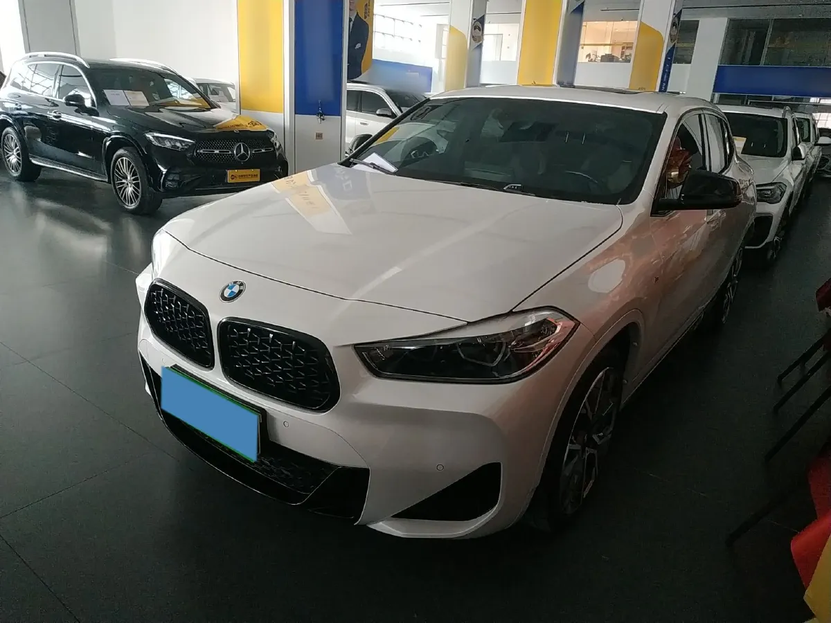 2021 BMW X2 2.0T 192HP L4 7DCT,autocango,china used car exporter,china ev exporter,chinese used car exporter,chinese used ev exporter