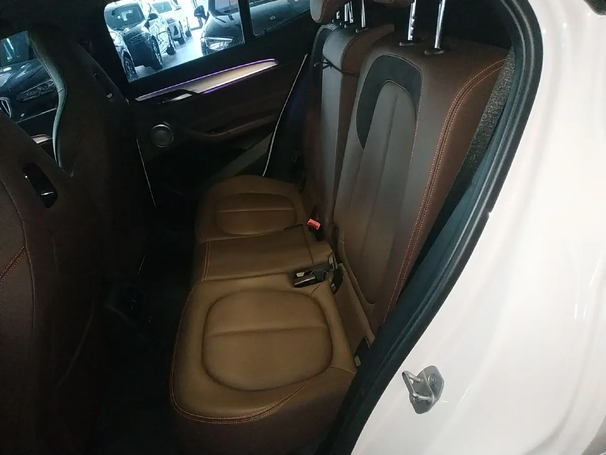 2021 BMW X2 2.0T 192HP L4 7DCT,autocango,china used car exporter,china ev exporter,chinese used car exporter,chinese used ev exporter