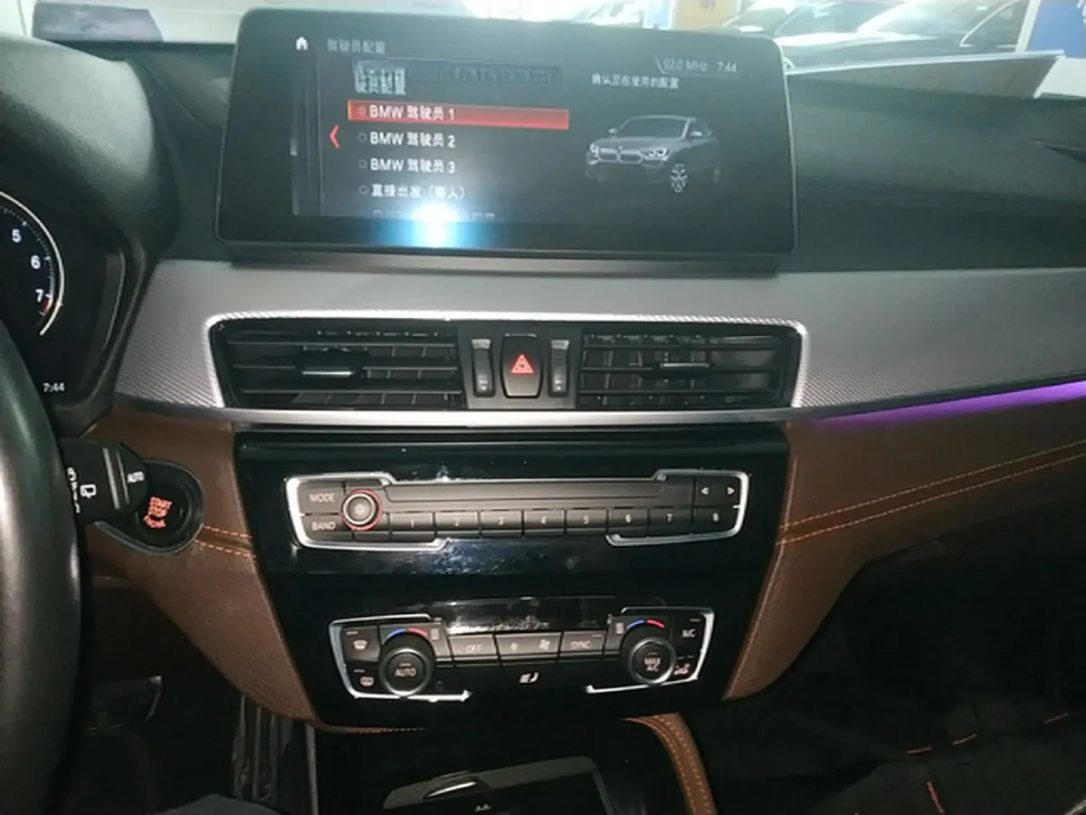 2021 BMW X2 2.0T 192HP L4 7DCT,autocango,china used car exporter,china ev exporter,chinese used car exporter,chinese used ev exporter