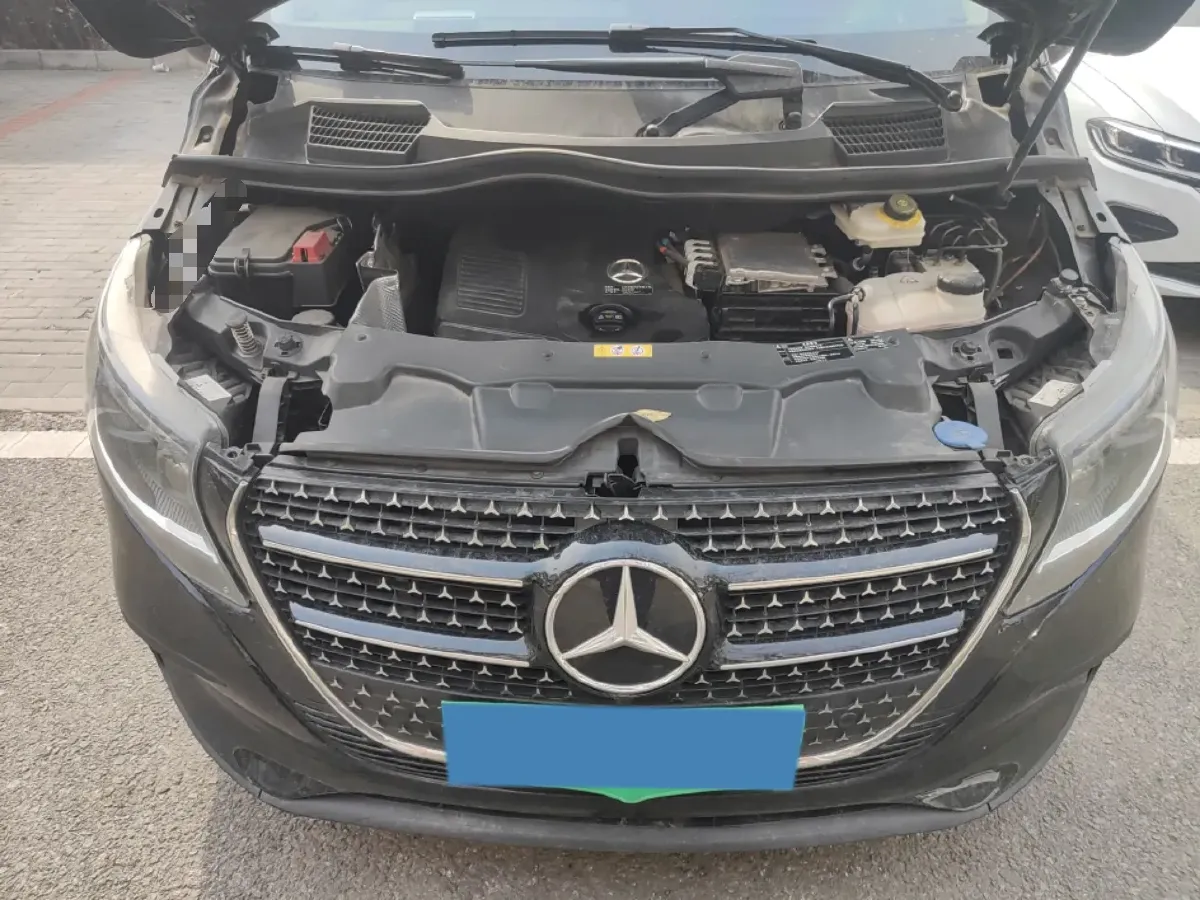 2024 Mercedes-Benz V Class 2.0T 231HP L4 9AT,autocango,china used car exporter,china ev exporter,chinese used car exporter,chinese used ev exporter