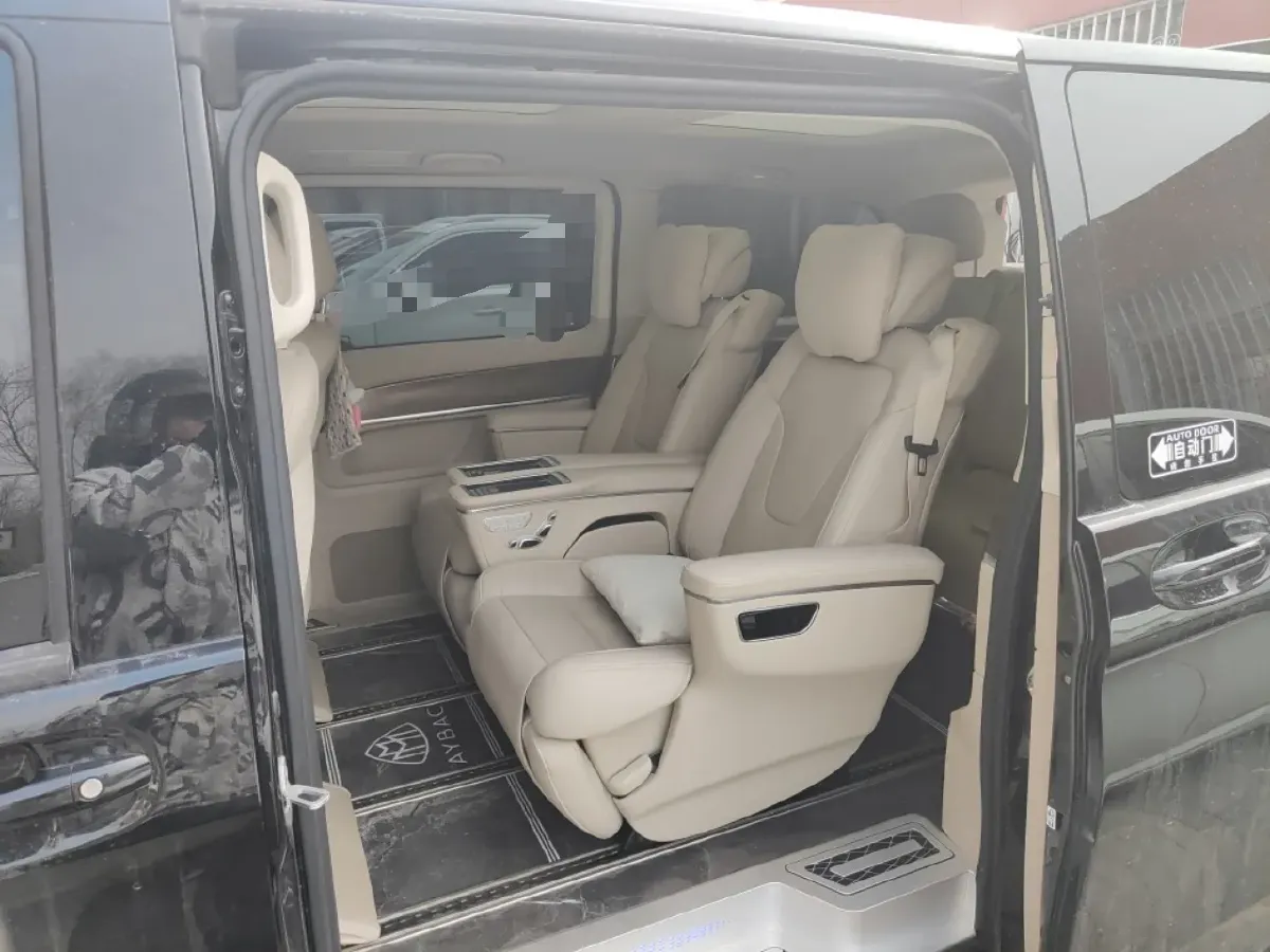2024 Mercedes-Benz V Class 2.0T 231HP L4 9AT,autocango,china used car exporter,china ev exporter,chinese used car exporter,chinese used ev exporter
