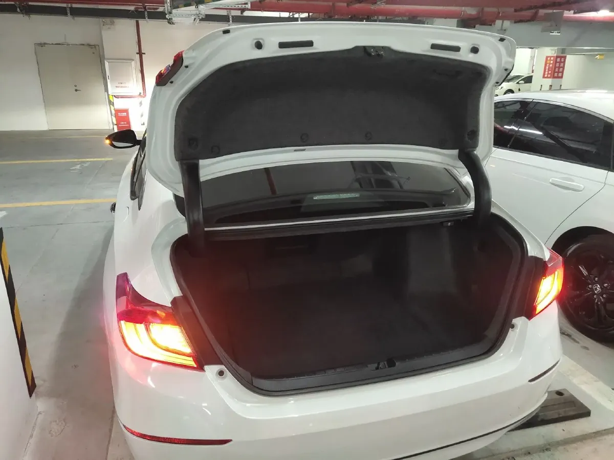 2018 Honda Accord 2.0L 146HP L4 E-CVT Hybrid,autocango,china used car exporter,china ev exporter,chinese used car exporter,chinese used ev exporter