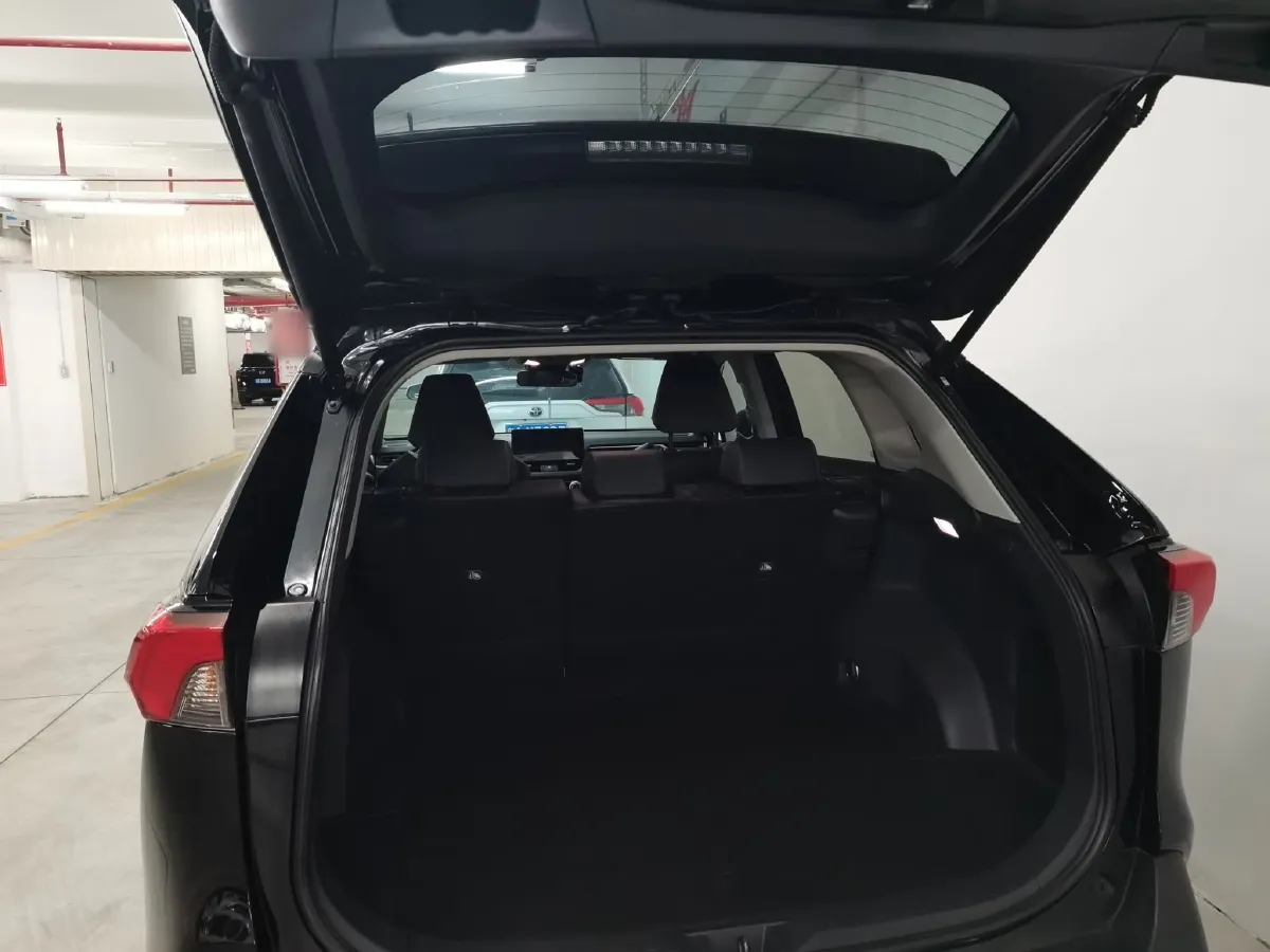 2023 Toyota RAV4 2.0L 171HP L4 CVT,autocango,china used car exporter,china ev exporter,chinese used car exporter,chinese used ev exporter