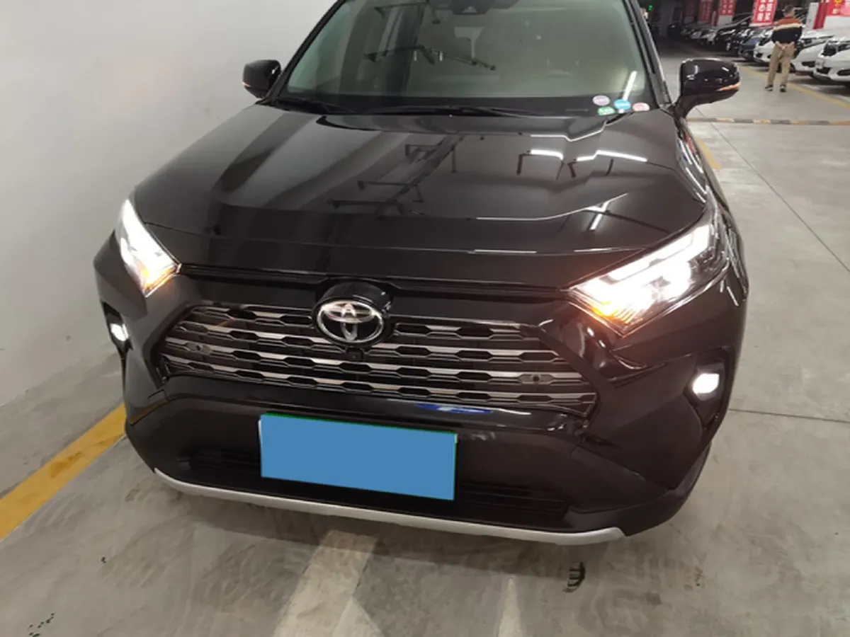 2023 Toyota RAV4 2.0L 171HP L4 CVT,autocango,china used car exporter,china ev exporter,chinese used car exporter,chinese used ev exporter