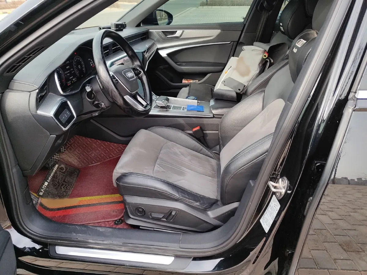 2020 Audi A6L 2.0T 190HP L4 7DCT,autocango,china used car exporter,china ev exporter,chinese used car exporter,chinese used ev exporter