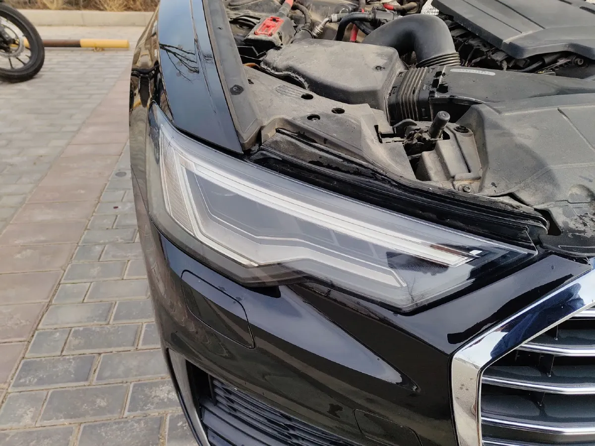 2020 Audi A6L 2.0T 190HP L4 7DCT,autocango,china used car exporter,china ev exporter,chinese used car exporter,chinese used ev exporter