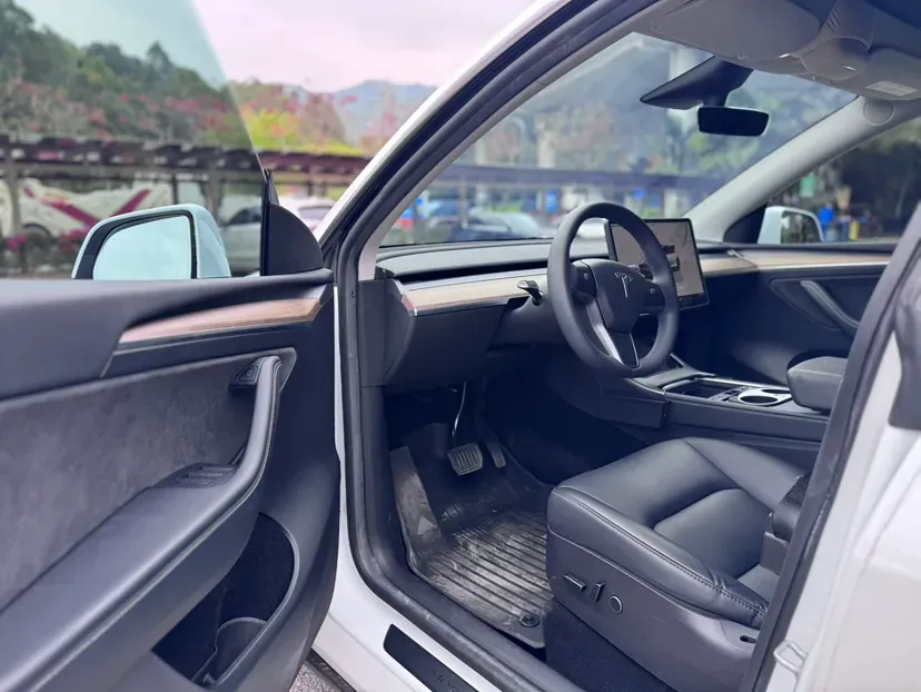 2022 Tesla Model Y BEV 60KWH,autocango,china used car exporter,china ev exporter,chinese used car exporter,chinese used ev exporter