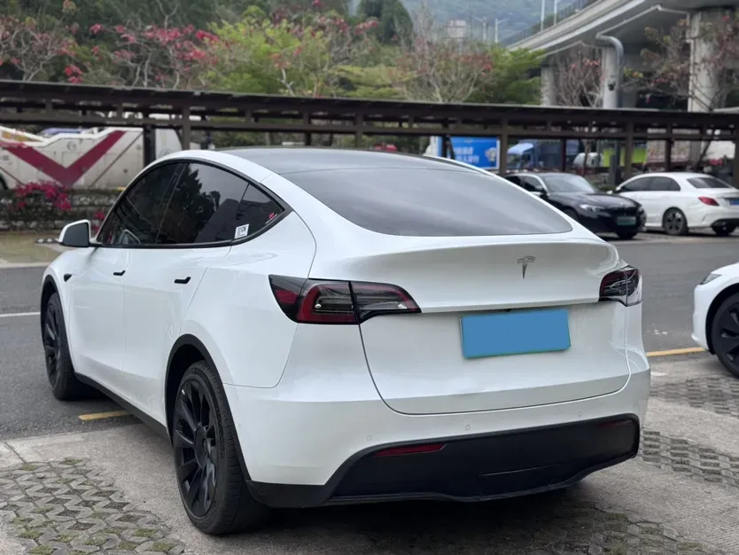 2022 Tesla Model Y BEV 60KWH,autocango,china used car exporter,china ev exporter,chinese used car exporter,chinese used ev exporter