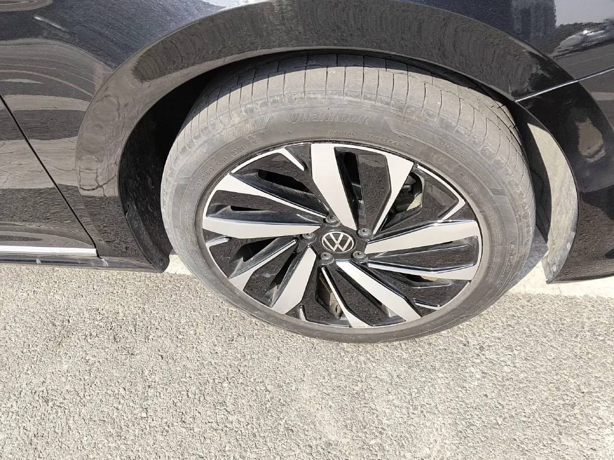 2024 Volkswagen Passat 2.0T 220HP L4 7DCT,autocango,china used car exporter,china ev exporter,chinese used car exporter,chinese used ev exporter