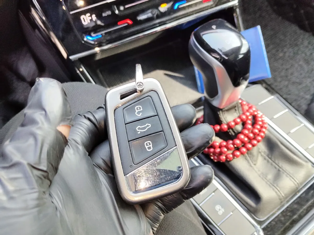 2024 Volkswagen Passat 2.0T 220HP L4 7DCT,autocango,china used car exporter,china ev exporter,chinese used car exporter,chinese used ev exporter